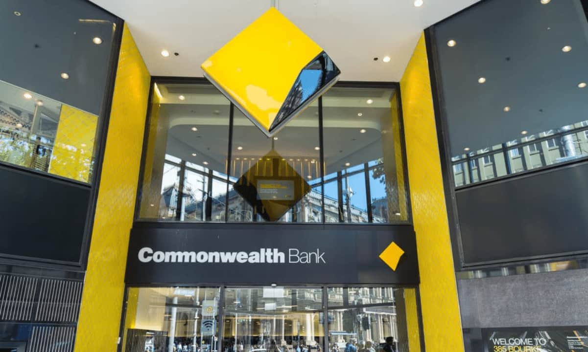 توقف خدمات ارز دیجیتال بانک CBA استرالیا